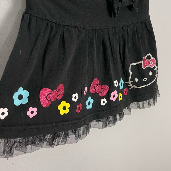 Hello Kitty Skirt - Picture 5 of 6